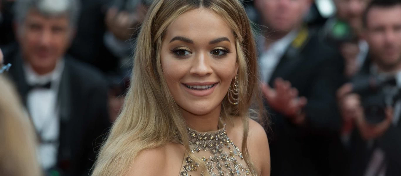 Η Rita Ora ξέρει πως να «ξεσηκώνει» τον ανδρικό πληθυσμό (φωτο)